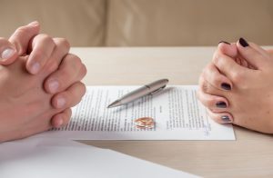 مدارک لازم برای طلاق در سال ۱۴۰۴؛ راهنمای کامل، کاربردی و بهروز